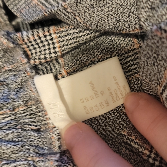 Paper bag mini skirt - Picture 3 of 3